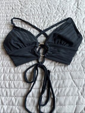 Xhilaration Black Strappy Ring-Front Bikini Top